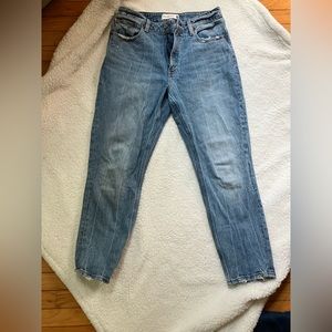 LIKE NEW!! High rise mom jeans. Curve love by Abercrombie and Fitch.